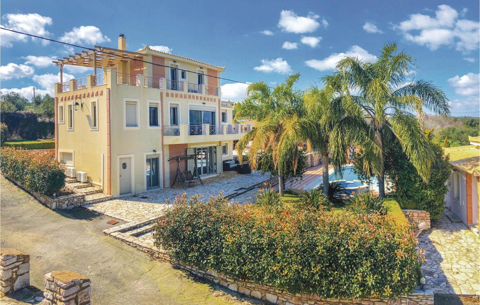 Amazing Home In Koroni With Wifi Esterno foto